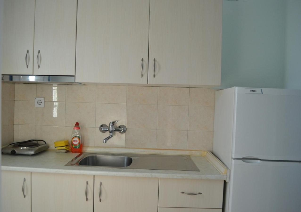 Nikos Rooms Kallithea Kallithea  外观 照片