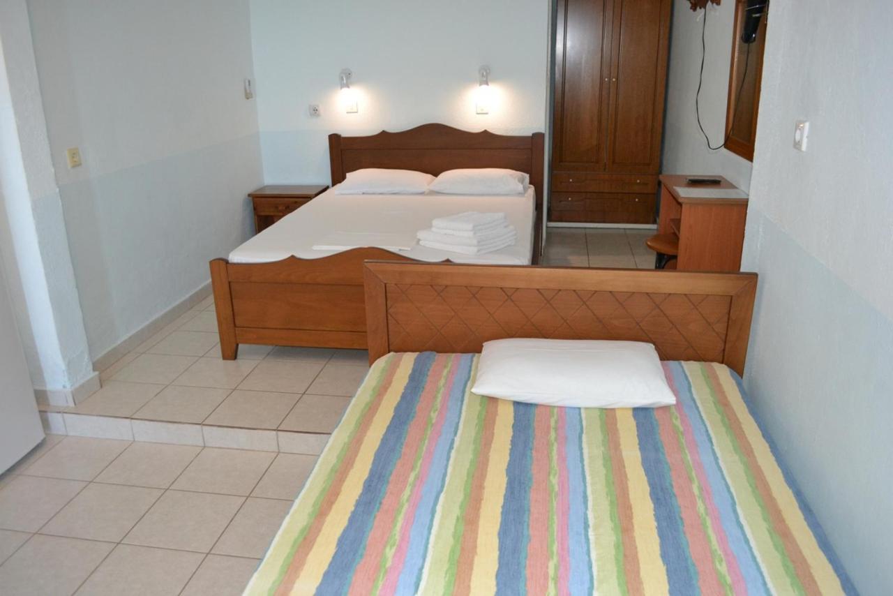 Nikos Rooms Kallithea Kallithea  外观 照片